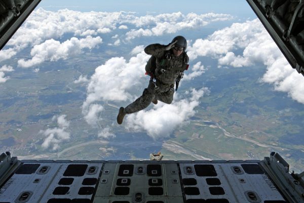 Foxhole Airborne Update: What You Need to Know About Planes Coming to the Game